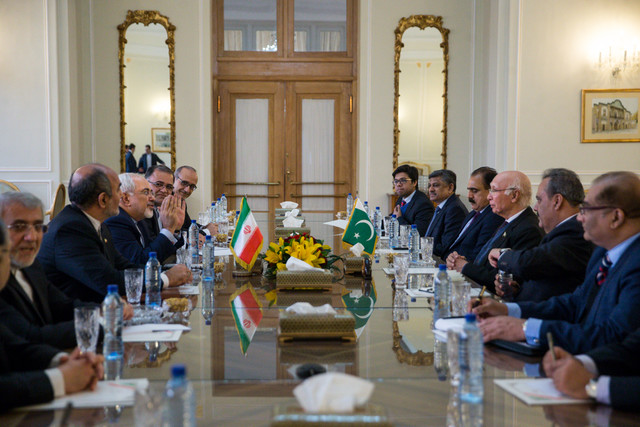 رایزنی وزرای خارجه ایران و پاکستان در تهران