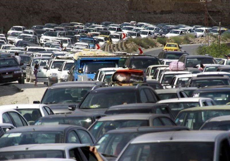 ترافیک شدید در جاده چالوس/ آغاز زودهنگام سفرهای نوروزی